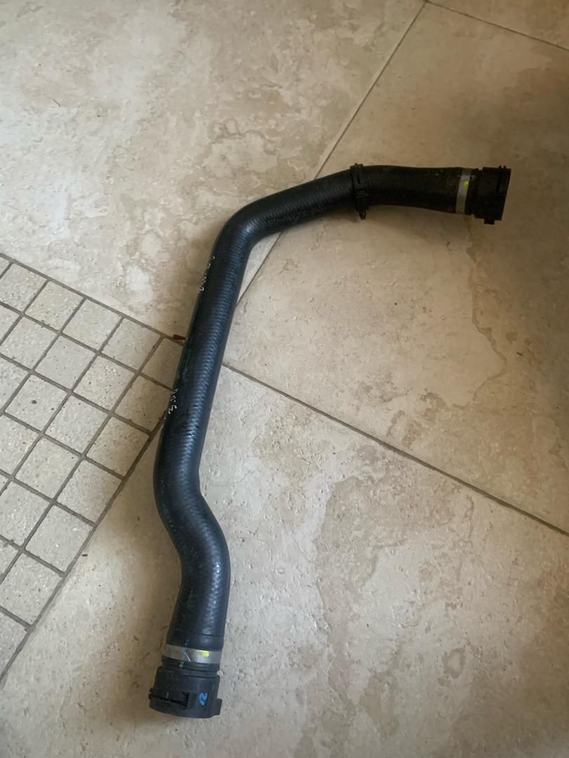 патрубок радиатора BMW X5 E70 2008, 3.0 л., 7794153 - фото №1