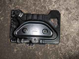 полка аккумулятора Mercedes-Benz E-Класс W212/S212/C207/A207 2010, 2.2 л., дизель, АКПП, седан, задний привод, правый руль, A2126200116