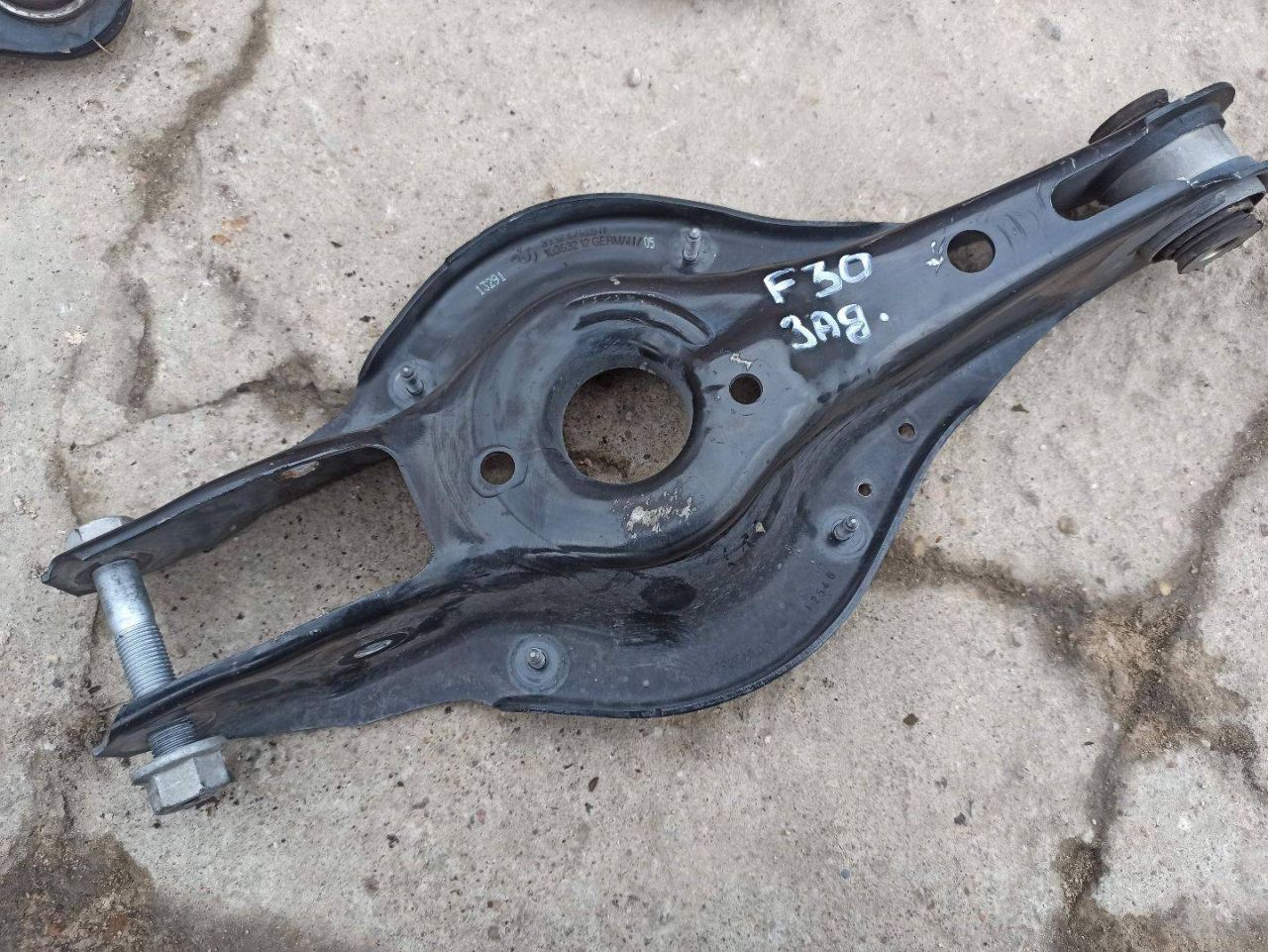 рычаг задний нижний BMW 2012, 3.5 л., бензин, АКПП, седан, задний привод, 6792541 - фото №1