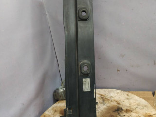 кронштейн радиатора BMW 2012, 7618757