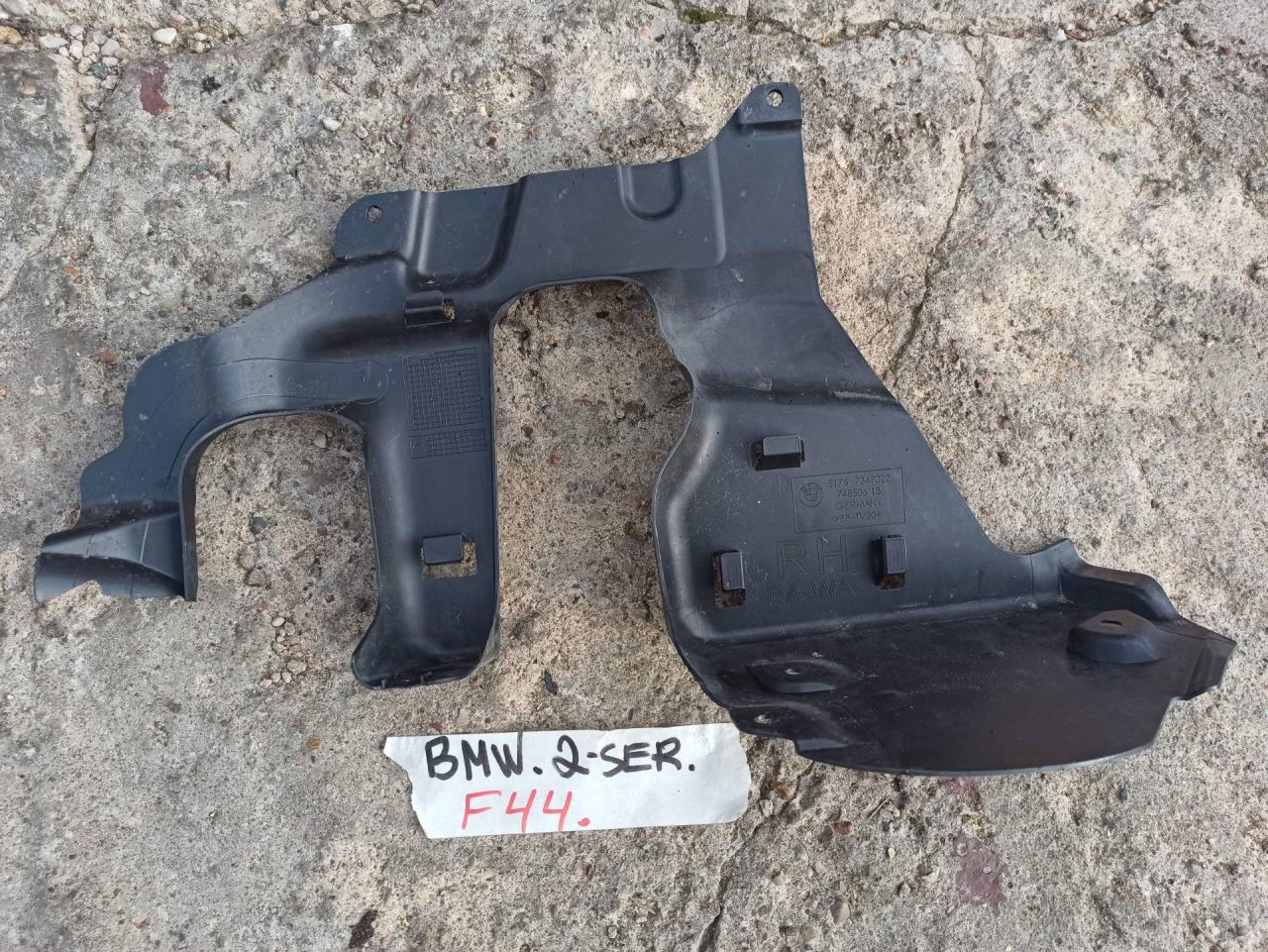 защита днища BMW 2 серия F44 2020, 2.0 л., бензин, хетчбэк 5 дв., полный привод, 7347022 - фото №1