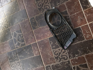 заглушка (решетка) в бампер BMW 3 серия E90/E91/E92/E93 2007, 3.0 л., N53 B30 A, бензин, АКПП, черный, купе, 8041182