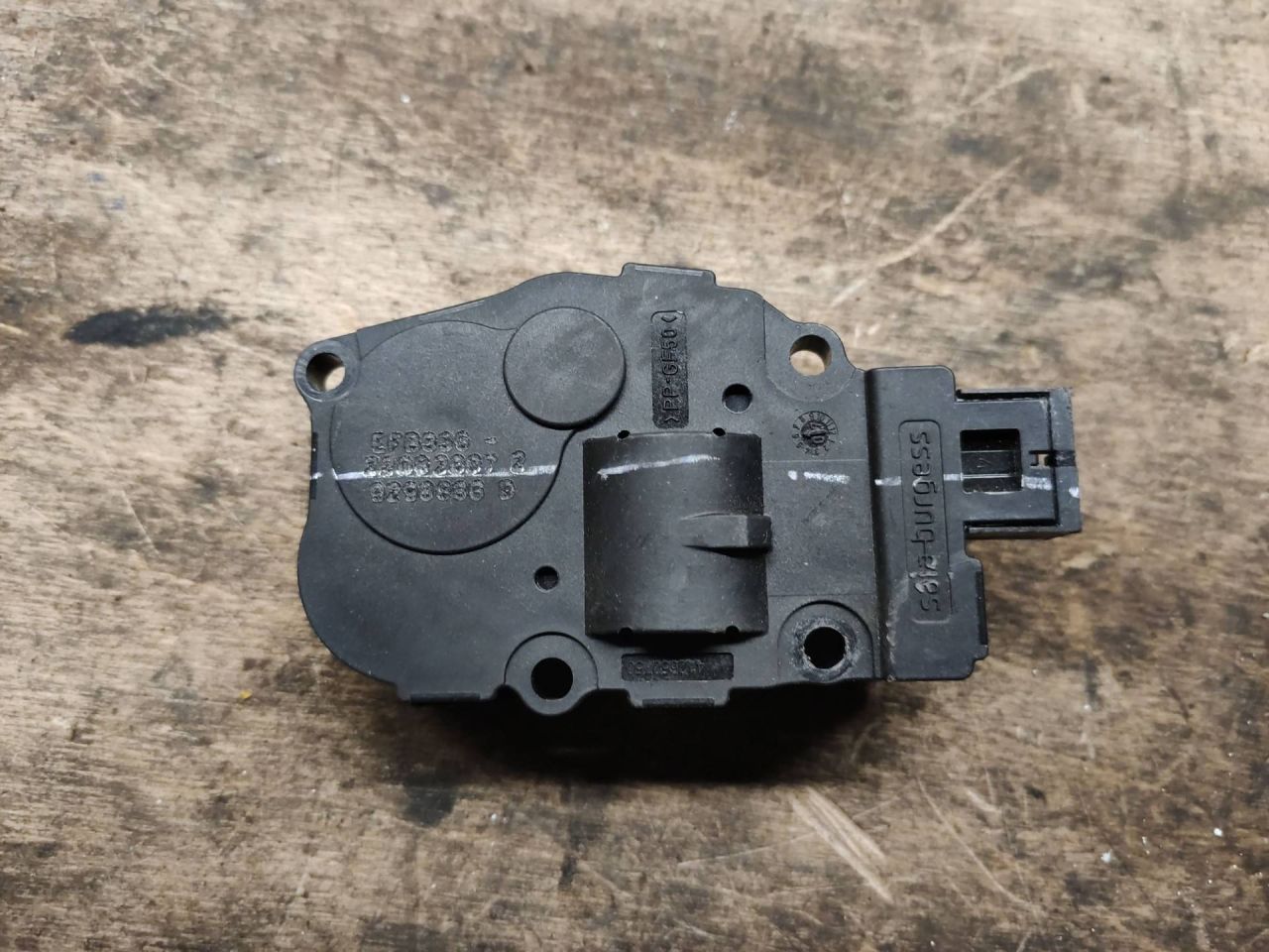 моторчик заслонки печки BMW X5 E70 2007, 4.8 л., N62 B48 A, бензин - фото №1