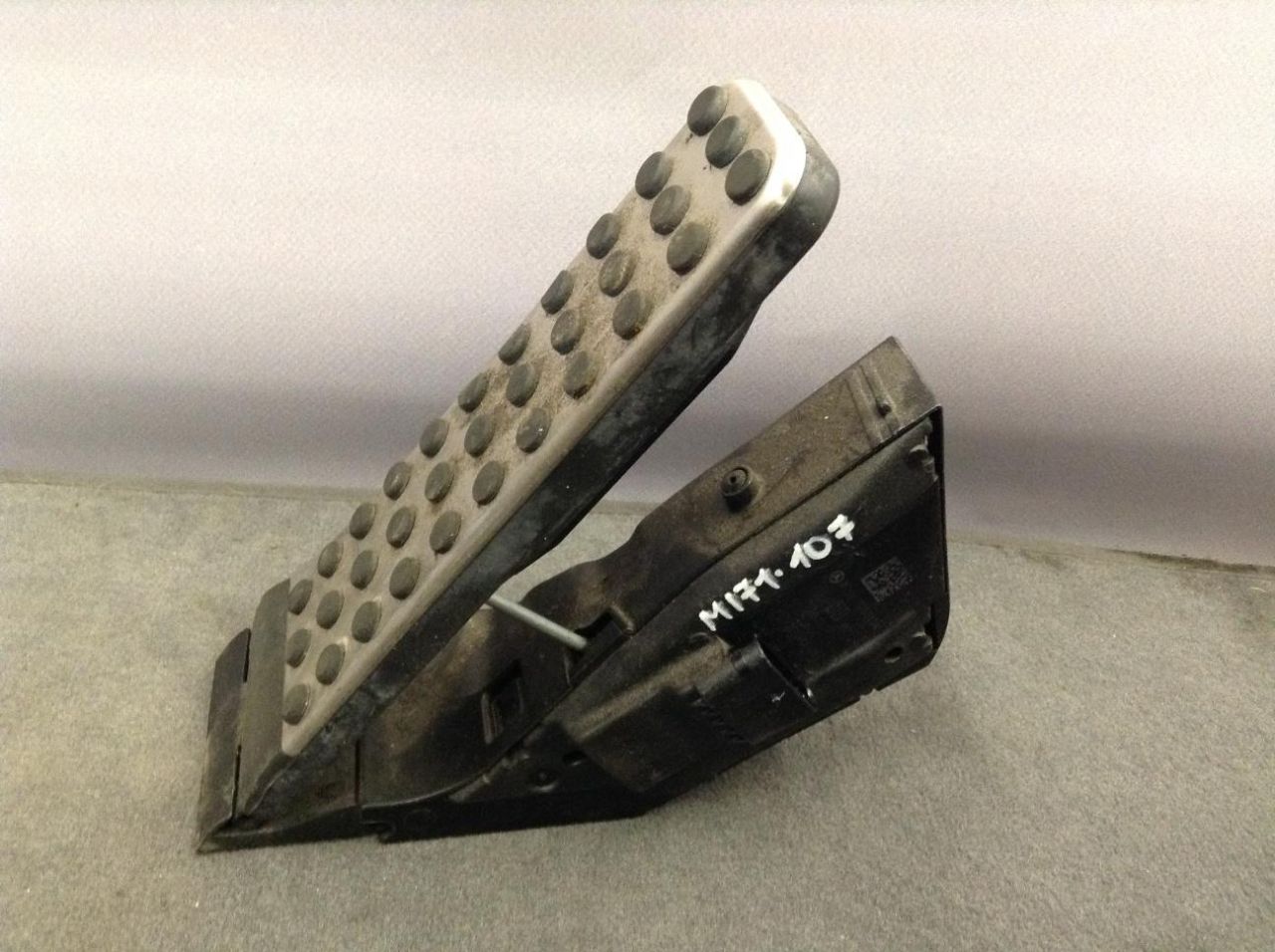 педаль Mercedes-Benz S-Класс W222/C217/A217 2015, 3.0 л., OM 642.861, дизель, АКПП, седан, A2053000104 - фото №1