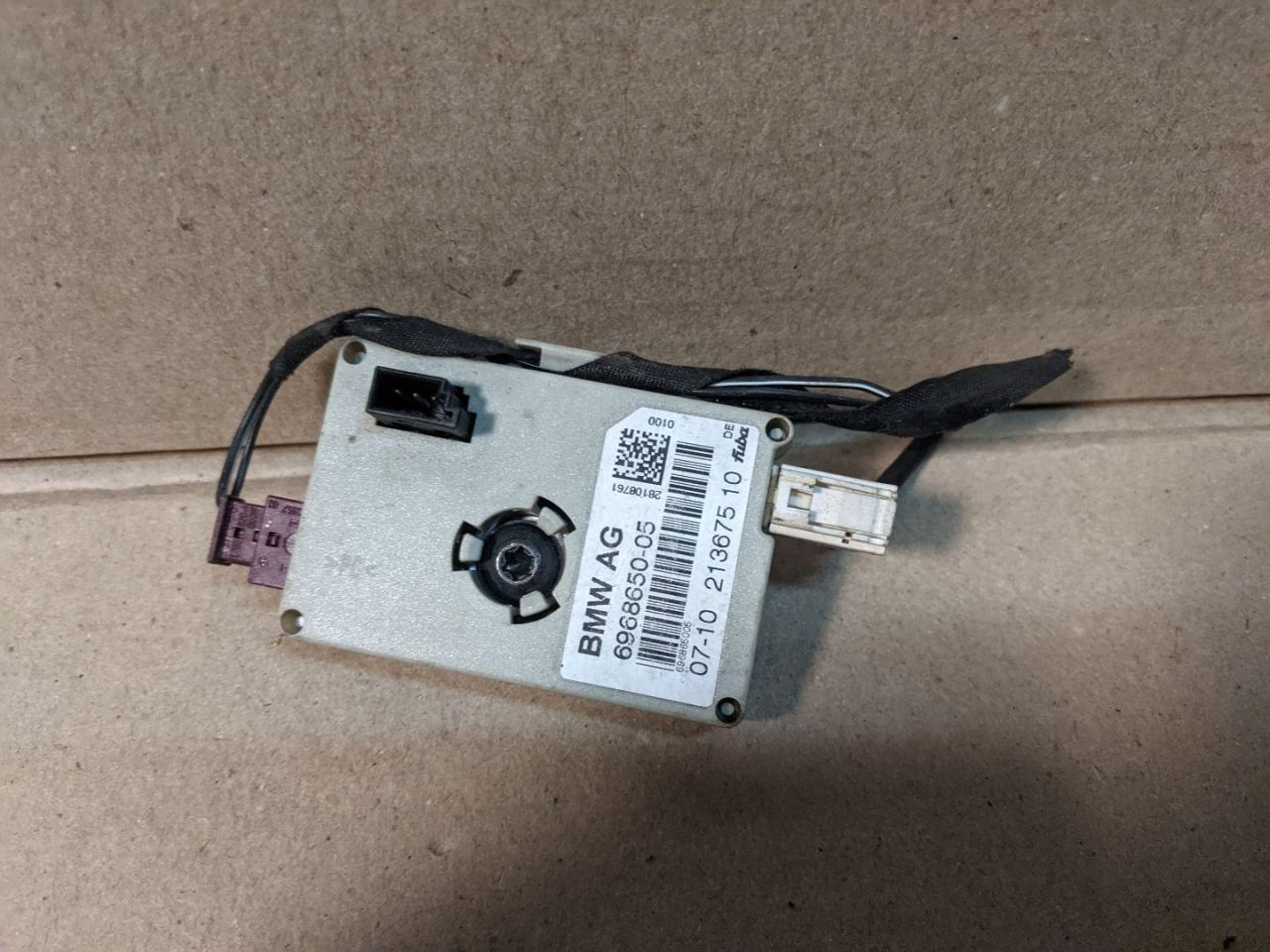 усилитель антенны BMW 3 серия E90/E91/E92/E93 2007, кабриолет, 6968650 - фото №1