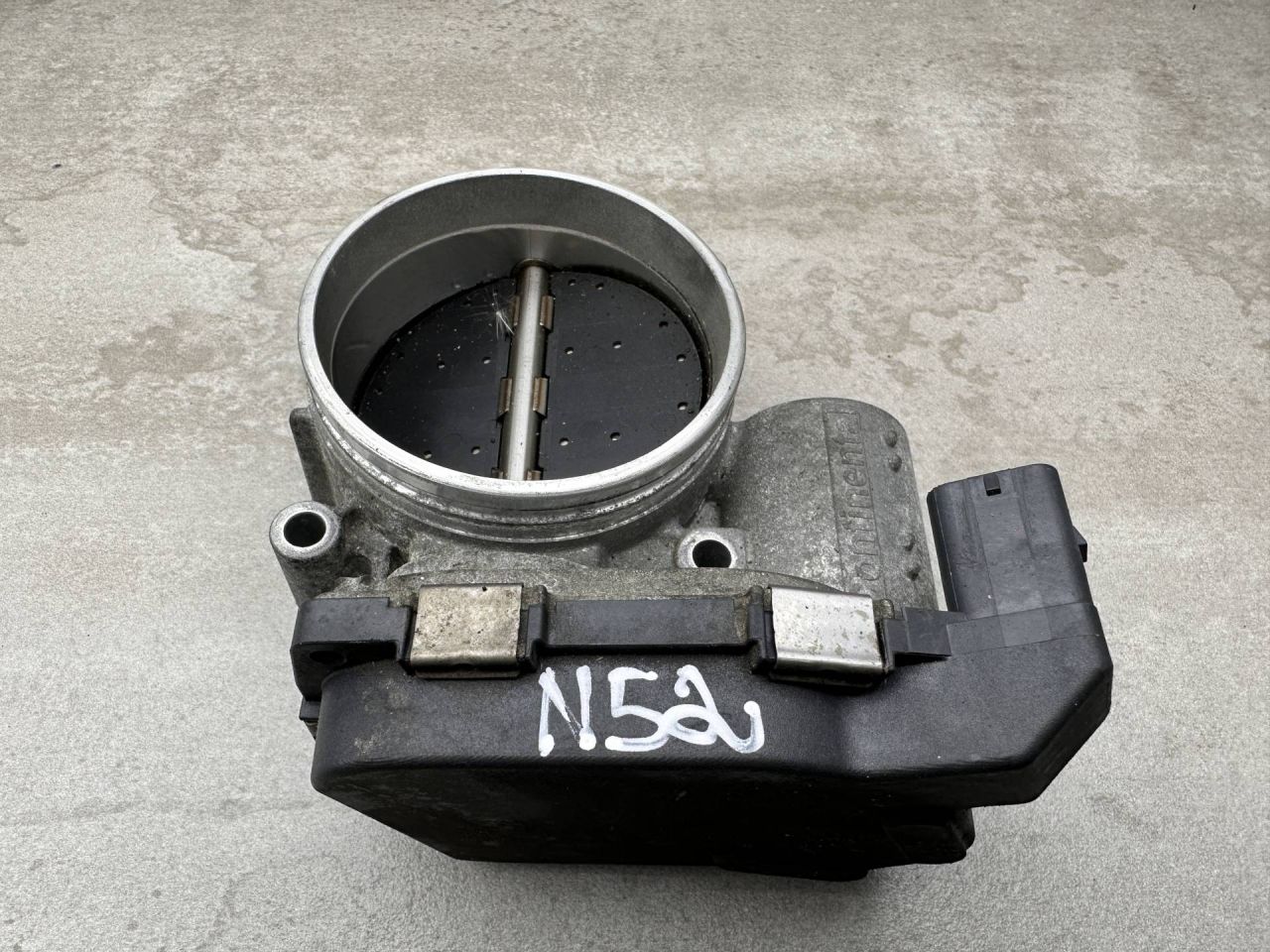 заслонка дроссельная BMW 5 серия E60/E61 2007, 3.0 л., N52 B30 A, бензин, 7556118 - фото №1