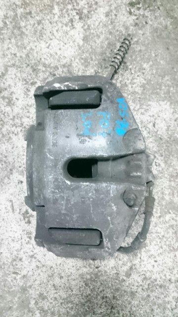 суппорт передний правый BMW 2010, 3.0 л., N57 D30 A, дизель, АКПП, хетчбэк 5 дв., 6786816 - фото №1