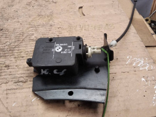 активатор замка крышки топливного бака BMW 5 серия E39 1998, 2.0 л., бензин, АКПП, седан, 8352168