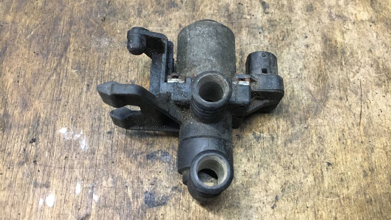 кран отопителя (печки) BMW 3 серия E36 1996, 2.0 л., АКПП, седан, 8391418 - фото №1