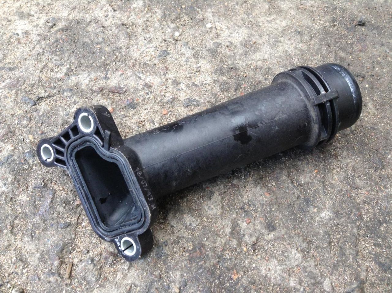 фланец (тройник) системы охлаждения BMW 3 серия F30/F31/F34 2013, 2.0 л., N47 D20 C, дизель, АКПП, хетчбэк 5 дв., правый руль, 7810707 - фото №1