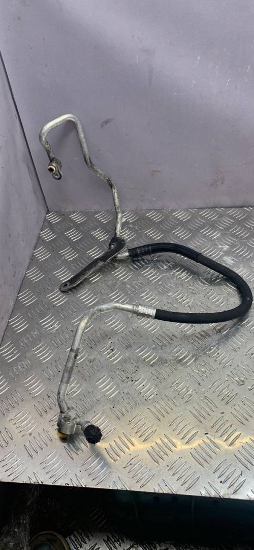 трубка кондиционера BMW 2010, 3.5 л., бензин, 9209718 - фото №1