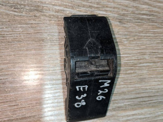 кронштейн радиатора BMW 7 серия E38 [рестайлинг] 1999, 3.5 л., бензин, 1737709