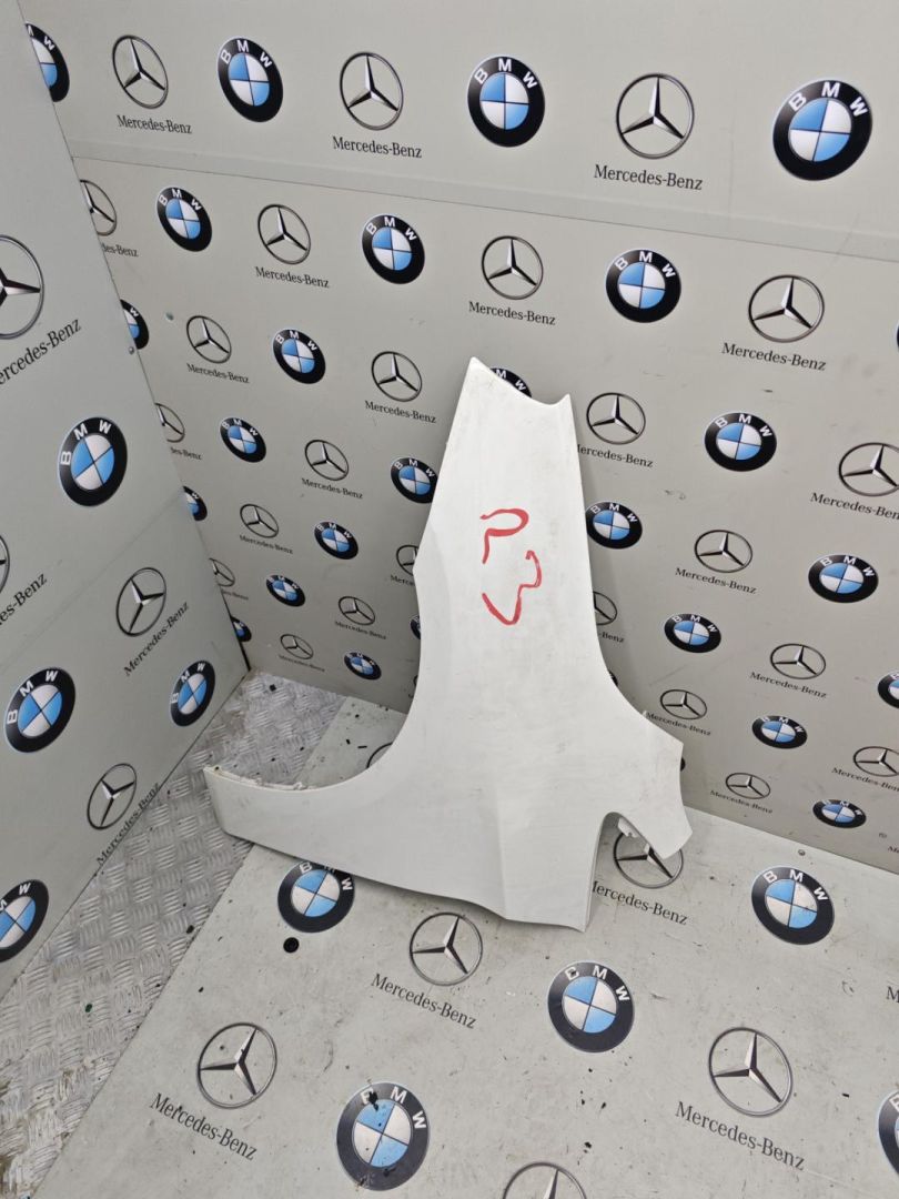 крыло переднее левое BMW 2 серия Active Tourer F45 2015, 2.0 л., бензин - фото №1