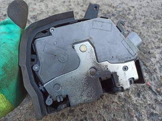 замок двери задней левой BMW X5 E53 2003