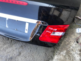 фонарь крышки багажника правый Mercedes-Benz E-Класс W212/S212/C207/A207 2011, 1.8 л., M 271.860, бензин, АКПП, черный, кабриолет, 2078200464, A2078200464