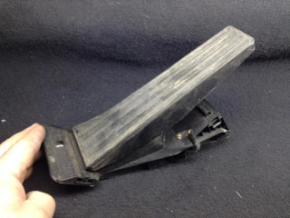 педаль BMW 5 серия E60/E61 [рестайлинг] 2009, 4.8 л., N62 B48 A, бензин, АКПП, седан, 6789999