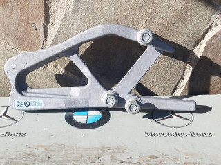 Кронштейн балки BMW 2023, 2.0 л., дизель, 300, 6878779