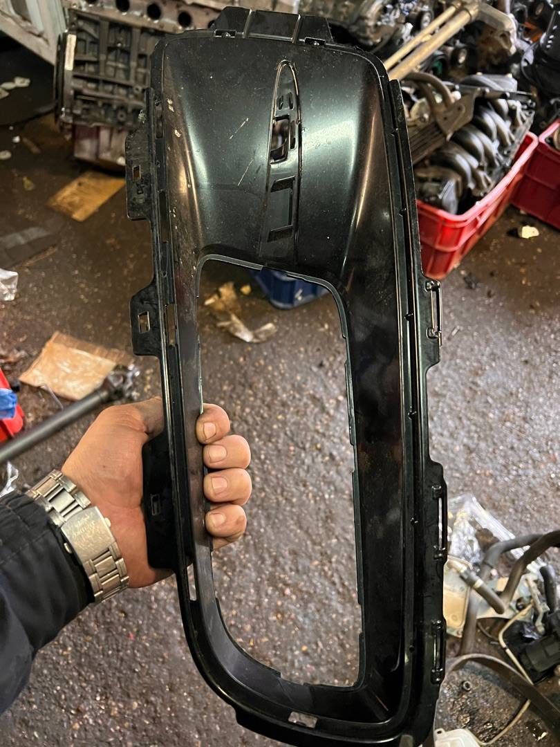 заглушка (решетка) в бампер BMW X5 E70 (2006 - 2010) - фото №1