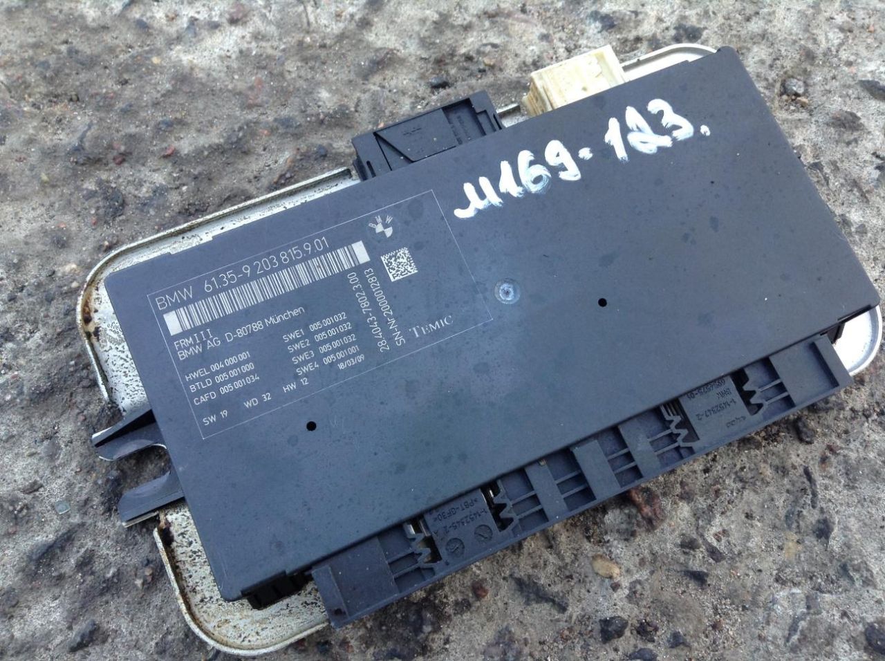 блок управления светом BMW 7 серия F01/F02 2009, 3.0 л., N54 B30 A, бензин, АКПП, седан, 61359203815, 9203815 - фото №1