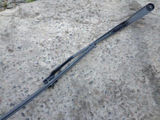 щеткодержатель (поводок стеклоочистителя, дворник) BMW X3 F25 2013, 2.0 л., N20 B20 A, бензин, АКПП, внедорожник 5 дв.