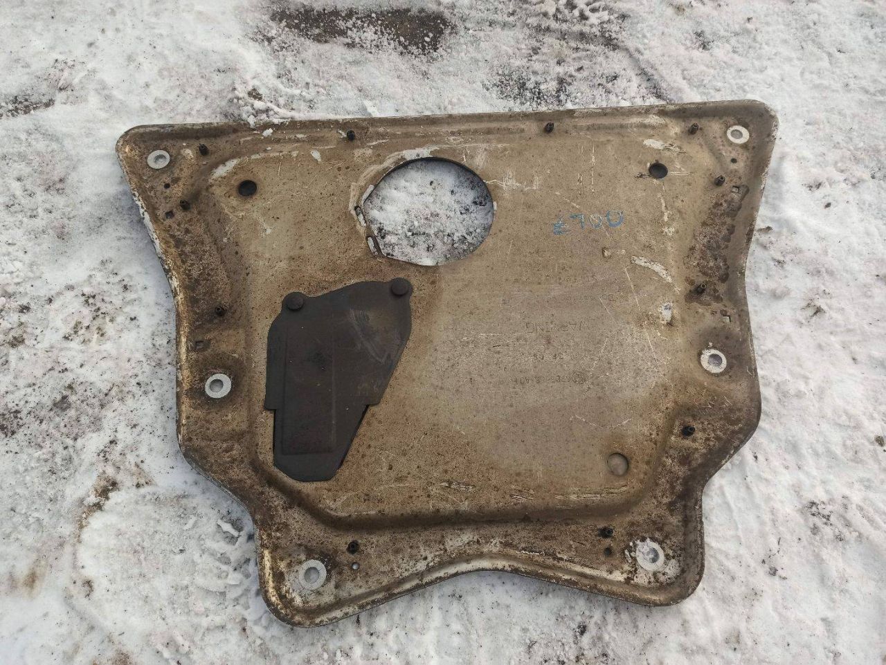 защита двигателя BMW X5 E70 2009, 3.0 л., дизель, 6786568 - фото №1