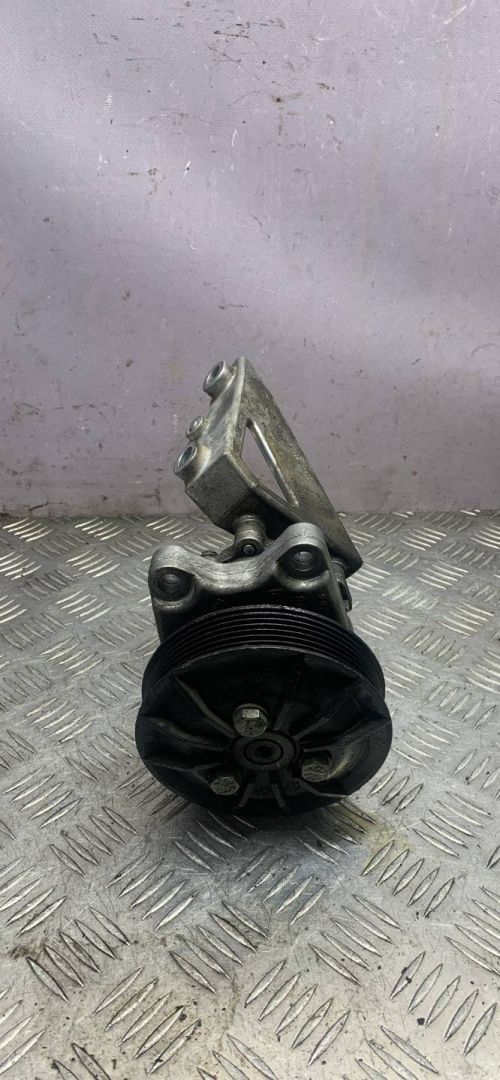 насос гидроусилителя руля BMW 3 серия E90/E91/E92/E93 2005, 2.5 л., N52 B25 A, бензин, АКПП, седан, 32414042171, 4042171, LH2113605 - фото №1