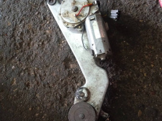 моторчик заднего стеклоочистителя (дворника) BMW 5 серия E34 (1987 - 1996), 1391800