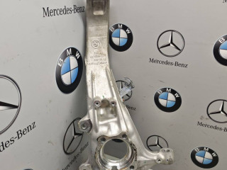 кулак поворотный правый BMW 2025, 3.0 л., бензин, 6876656
