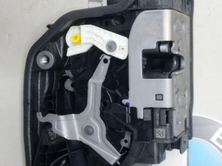 замок двери передней правой BMW 2023, 2.0 л., дизель, 300, 9492094