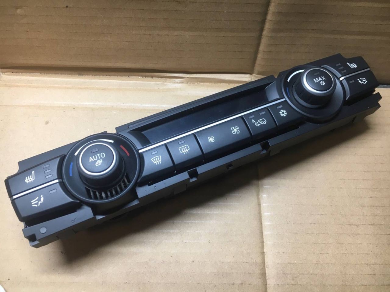 блок управления печки / климат-контроля BMW X5 E70 2010, 3.0 л., N57 D30 A, дизель, АКПП, внедорожник 5 дв., 64119227924 - фото №1