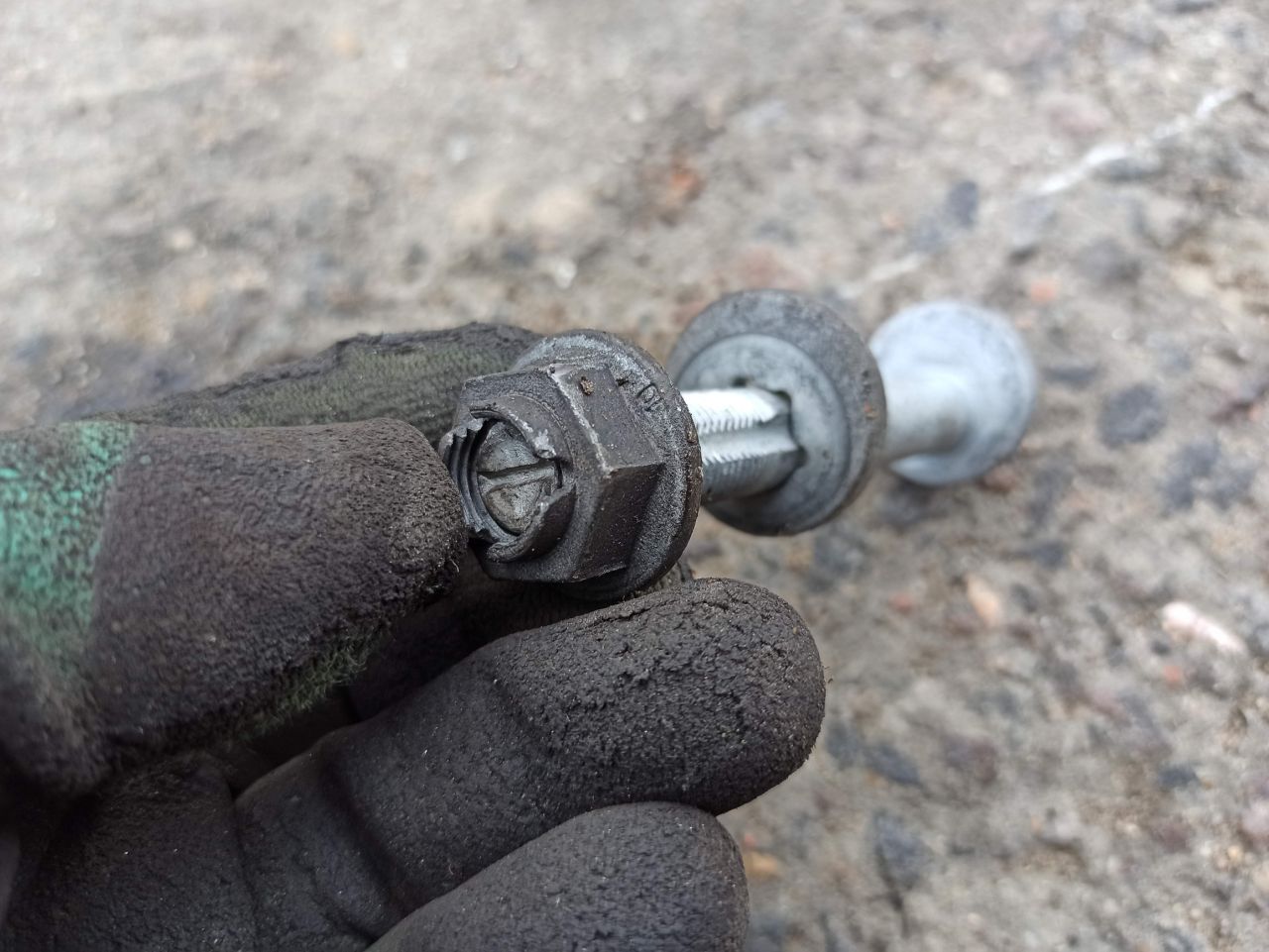 болт развальный BMW 7 серия F01/F02 2011, 3.0 л., N54 B30 A, бензин, седан - фото №1