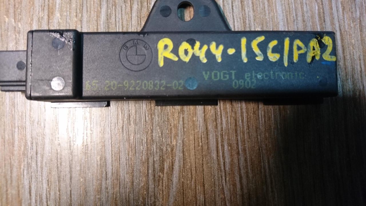 Антенна системы комфортного доступа BMW 7 серия F01/F02 2010, 4.4 л., N63 B44 A, бензин, АКПП, седан, 65209220832 - фото №1