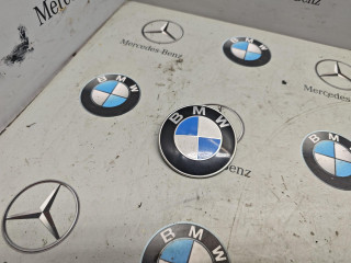 эмблема BMW X1 E84 [рестайлинг] 2015, 2.0 л., бензин, 8132375