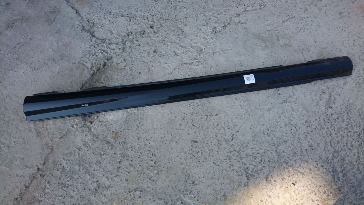 накладка на порог Mercedes-Benz 2013, 2.1 л., OM 651.913, дизель, АКПП, седан, A2046981354 - фото №1