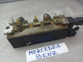 блок клапанов пневмоподвески Mercedes-Benz S-Класс W220 [рестайлинг] 2003, A2203200258