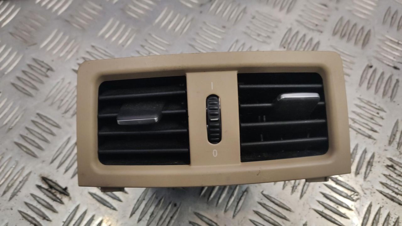 дефлектор обдува салона BMW 5 серия E60/E61 2007, 6932023 - фото №1