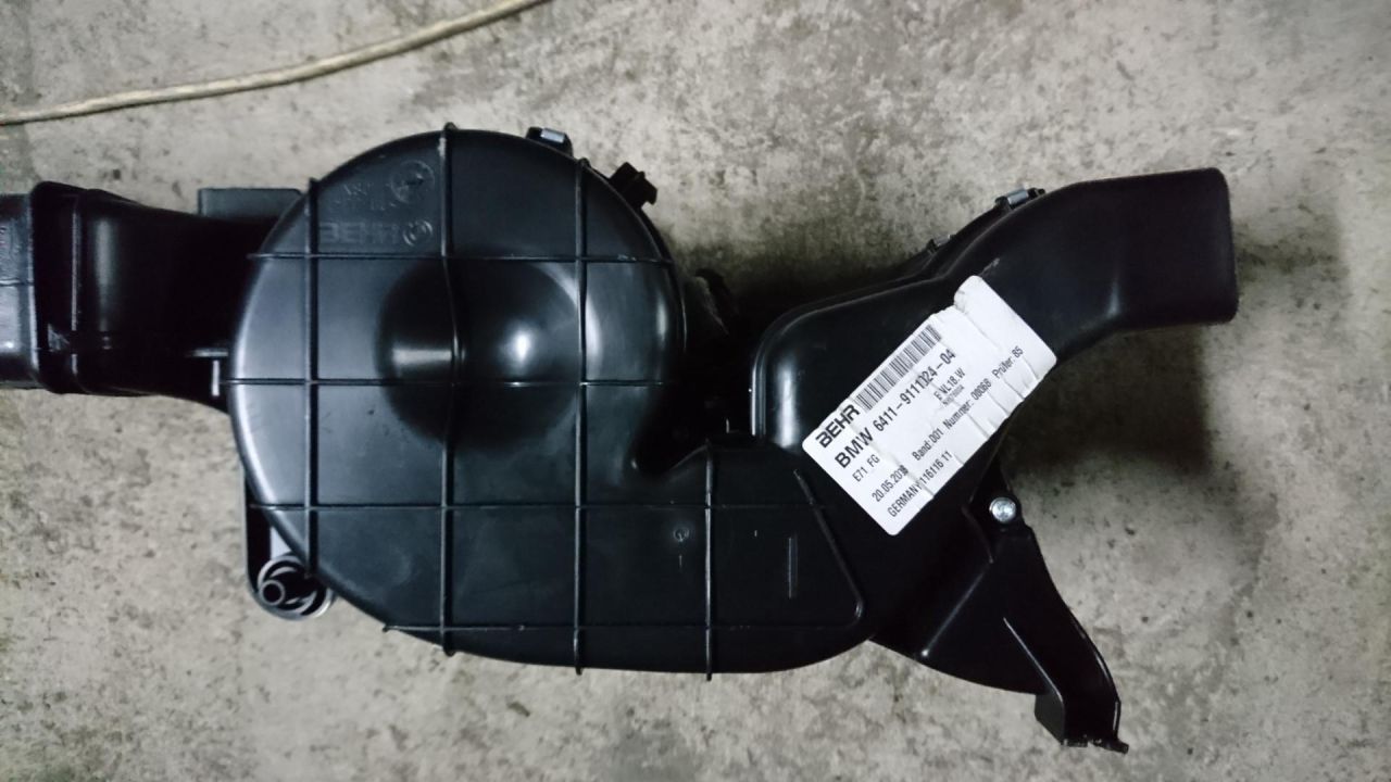 моторчик печки BMW X6 E71/E72 2009, 4.4 л., N63 B44 A, бензин, АКПП, внедорожник 5 дв., 64119111024, 64119139196 - фото №1