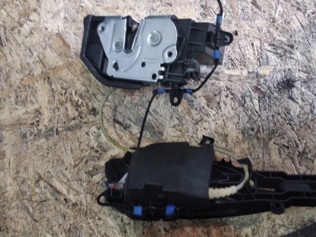 скелет ручки двери передней левой BMW X3 F25 2013, 2.0 л., N47 D20 C, дизель, АКПП, черный, внедорожник 5 дв. - фото №1