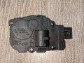 моторчик заслонки печки Mercedes-Benz E-Класс W212/S212/C207/A207 2010, 2.2 л., дизель, АКПП, седан, задний привод, правый руль, EFB330 - фото №3