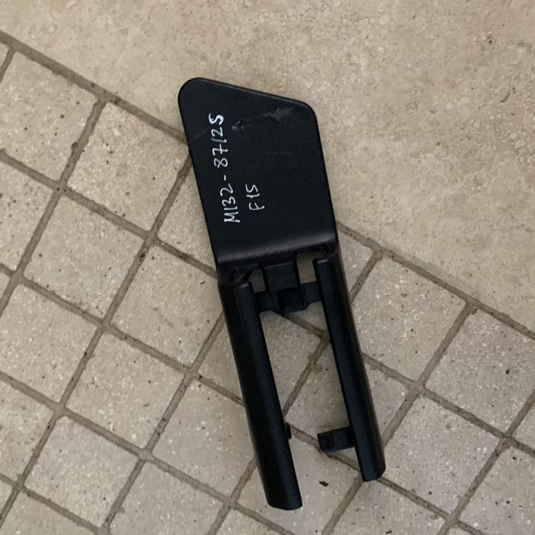 Пластик салазок сидений BMW X5 F15 2014, 3.0 л., N57 D30 A, дизель, АКПП, внедорожник 5 дв., 77377931710 - фото №1