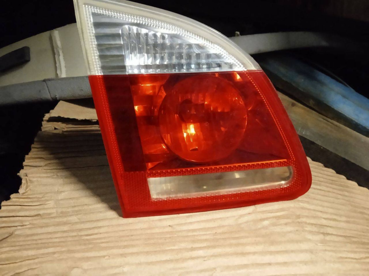 фонарь крышки багажника левый BMW 5 серия E60/E61 (2002 - 2007), 6935331 - фото №1