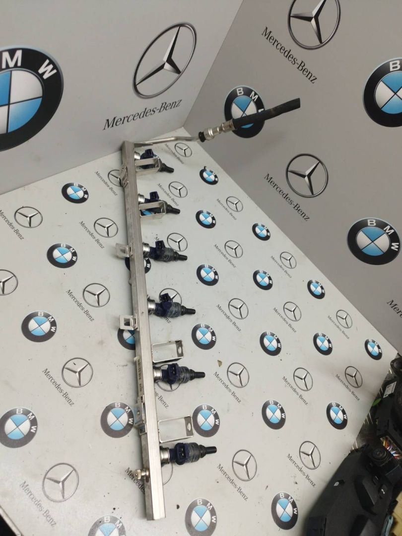 топливная рампа BMW X5 E53 2002, 3.0 л., бензин, 1437442 - фото №1