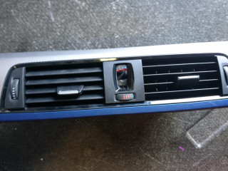 дефлектор обдува салона BMW 2013, 2.0 л., N47 D20 C, дизель, АКПП, хетчбэк 5 дв., правый руль, 9218552