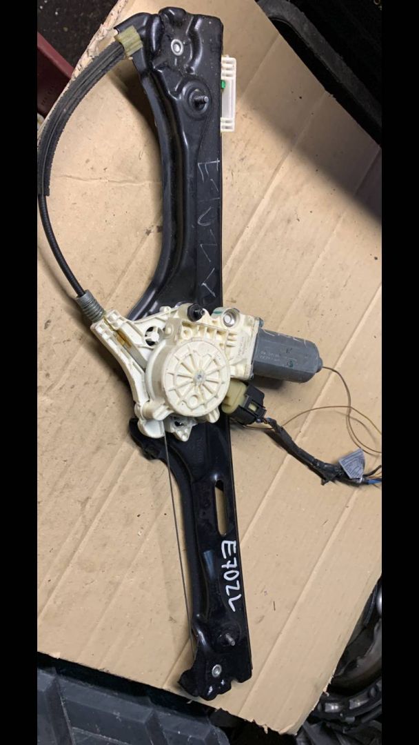 стеклоподъемник задний левый BMW X5 E70 2010, 6967261 - фото №1