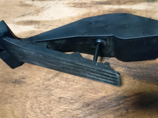 педаль BMW 7 серия E65/E66/E67 [рестайлинг] 2007, 3.0 л., дизель, АКПП, черный, седан, 6772645