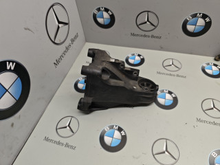 кронштейн двигателя Mercedes-Benz C-Класс W205/S205/C205 [рестайлинг] 2018, 1.5 л., бензин, A2642200200