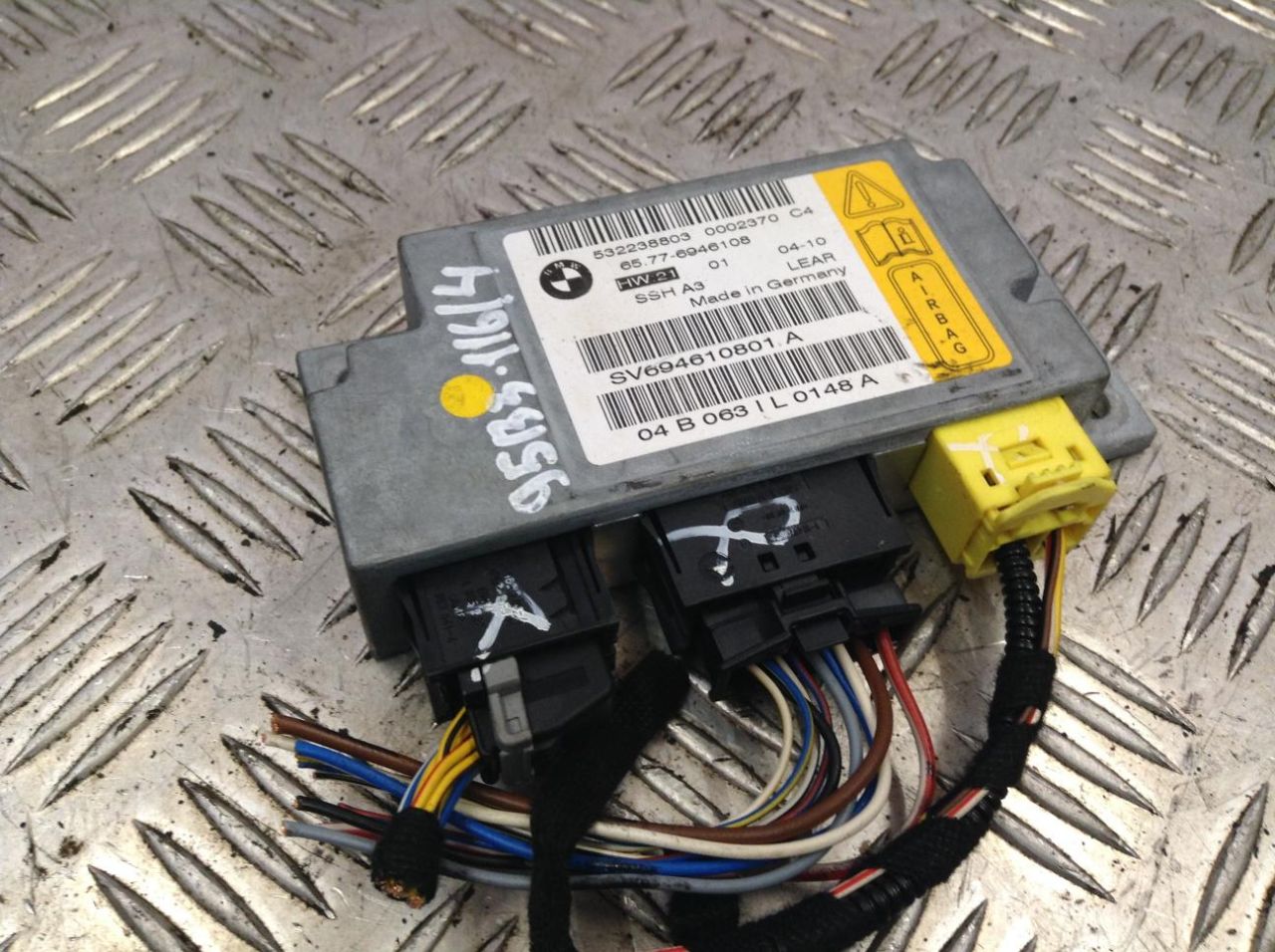 датчик удара BMW 7 серия E65/E66/E67 2004, 3.0 л., бензин, АКПП, седан, 6946108 - фото №1