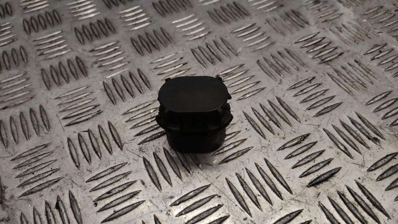 кронштейн (крепление) Mercedes-Benz M-Класс W164 2007, 3.0 л., OM 642.940, дизель, 2515040214 - фото №1