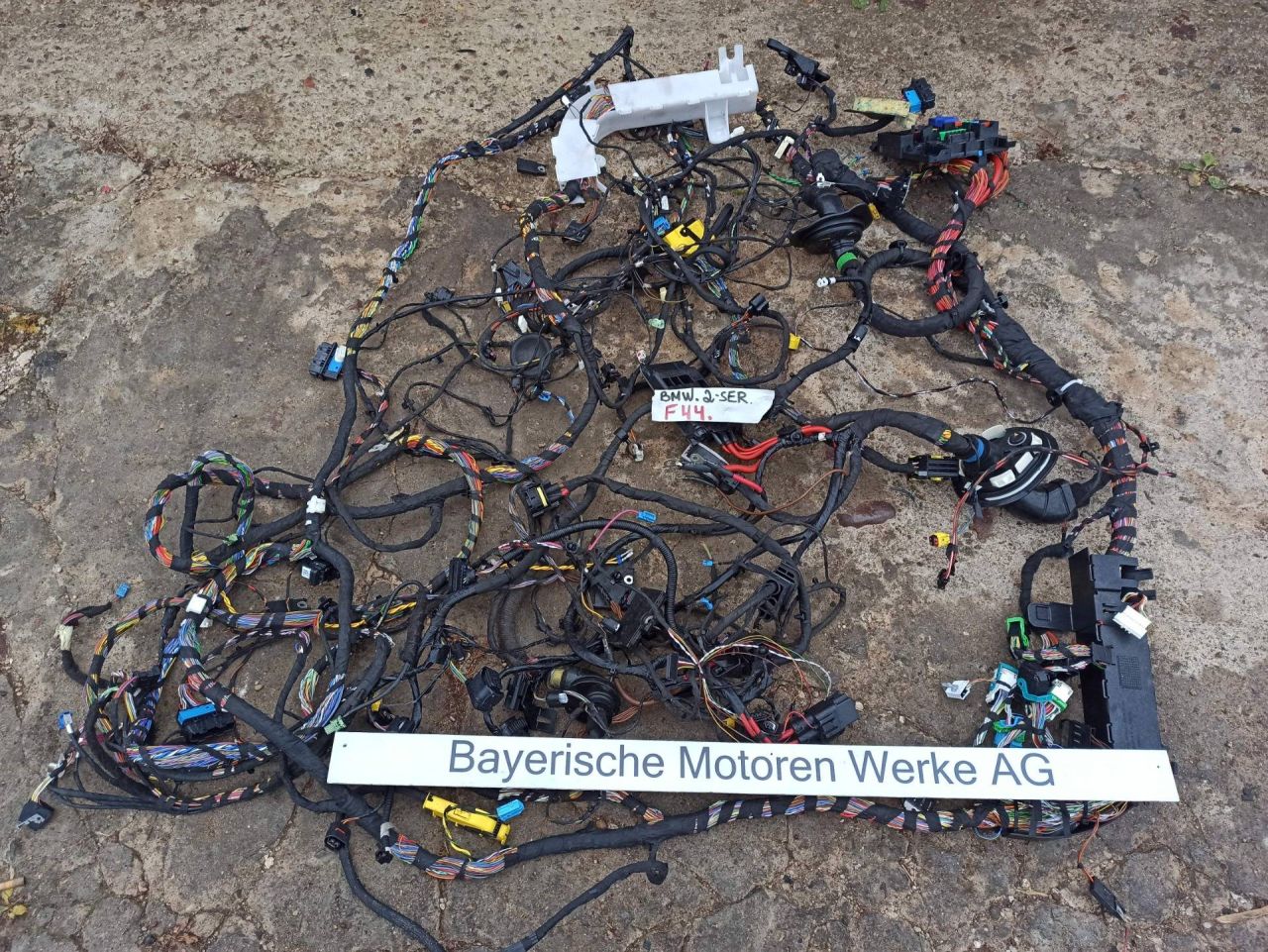 проводка BMW 2 серия F44 2020, 2.0 л., бензин, хетчбэк 5 дв., полный привод - фото №1