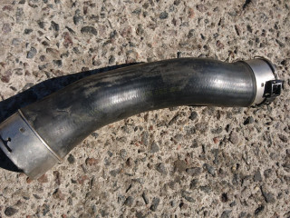 патрубок интеркулера BMW 2013, 2.0 л., N47 D20 C, дизель, АКПП, хетчбэк 5 дв., правый руль